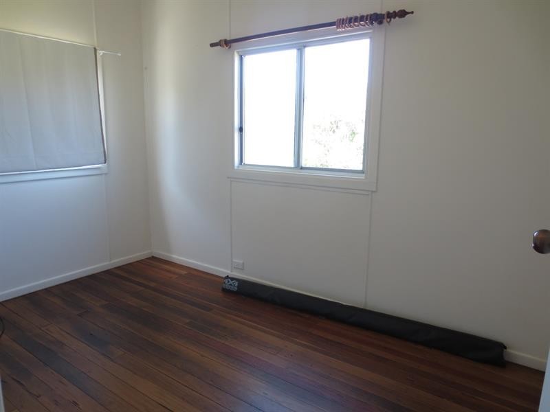 8 Poinsettia Cres, Brooms Head NSW 2463