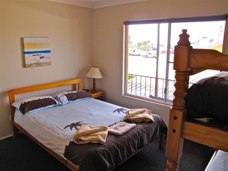 92 Ocean Rd, Brooms Head NSW 2463