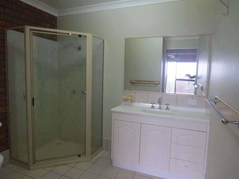 2/4 Bay St, Angourie NSW 2464