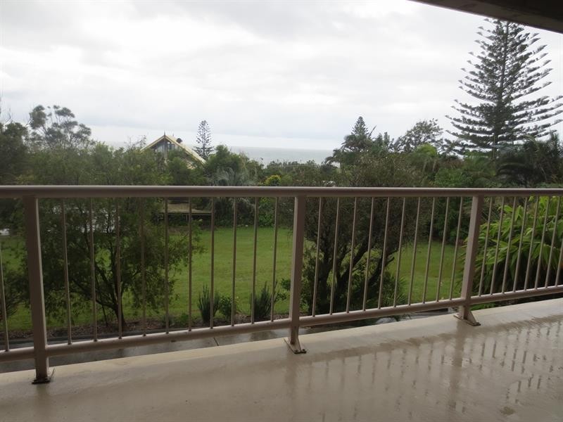 2/4 Bay St, Angourie NSW 2464