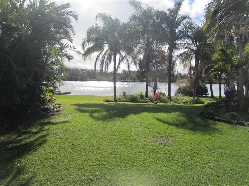30 Palm Terrace, Yamba NSW 2464