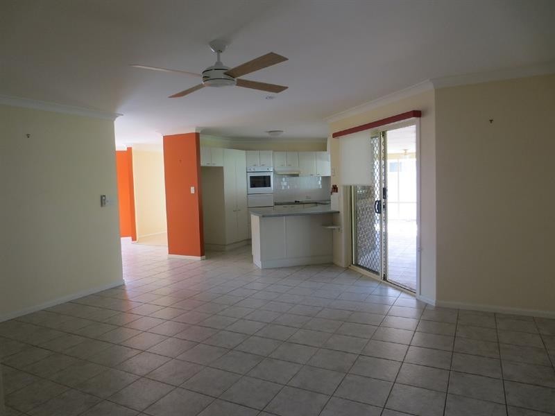 31 Harold Tory Dr, Yamba NSW 2464