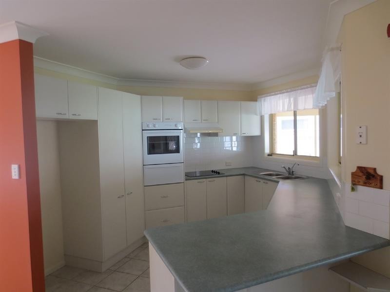 31 Harold Tory Dr, Yamba NSW 2464