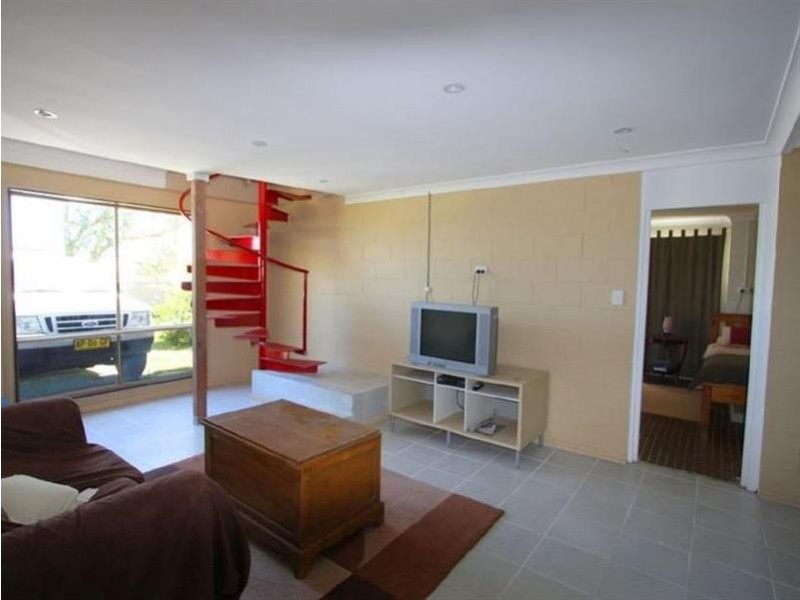 13 Yamba St, Palmers Island NSW 2463