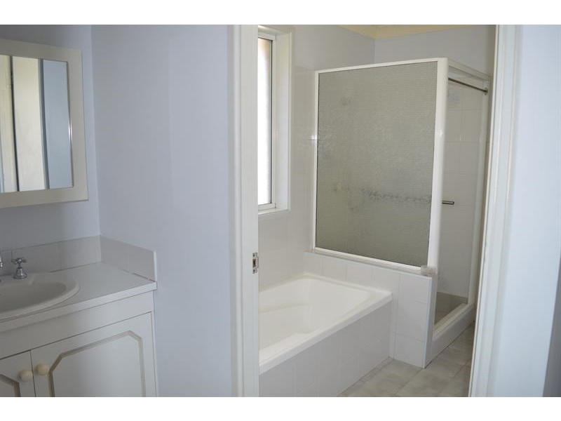 2/16 Heron Ct, Yamba NSW 2464