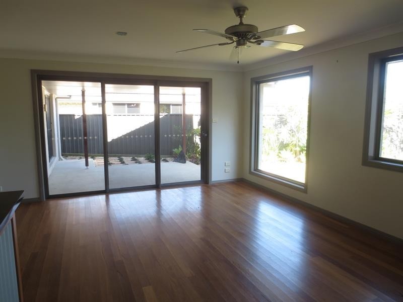 8 Buccaneers Ct, Yamba NSW 2464