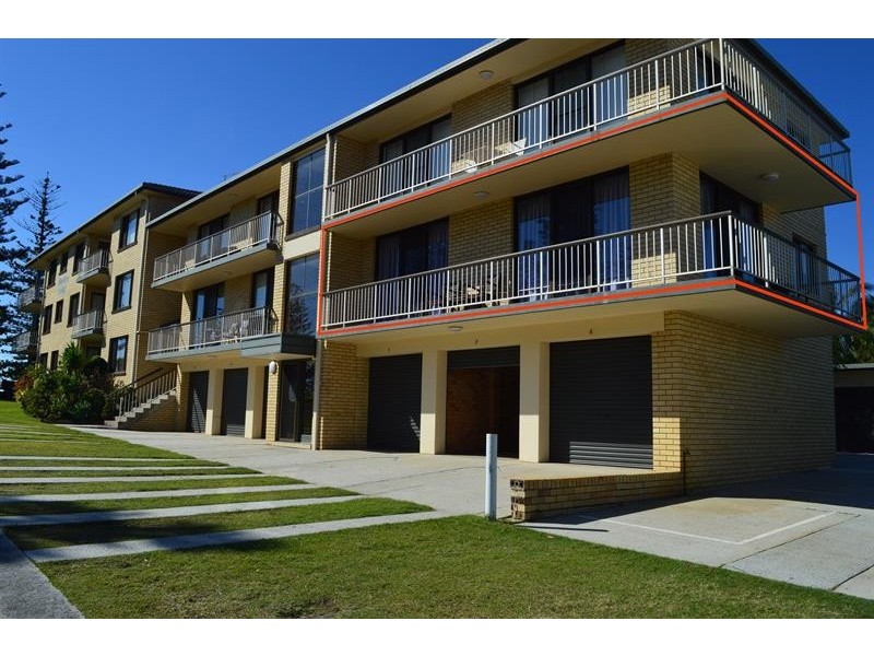8/22 Clarence St, Yamba NSW 2464