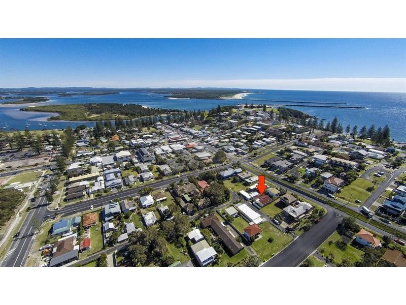 41 Beach Lane, Yamba NSW 2464