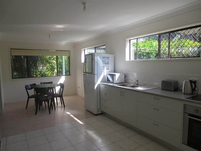 4B Endeavour St, Yamba NSW 2464