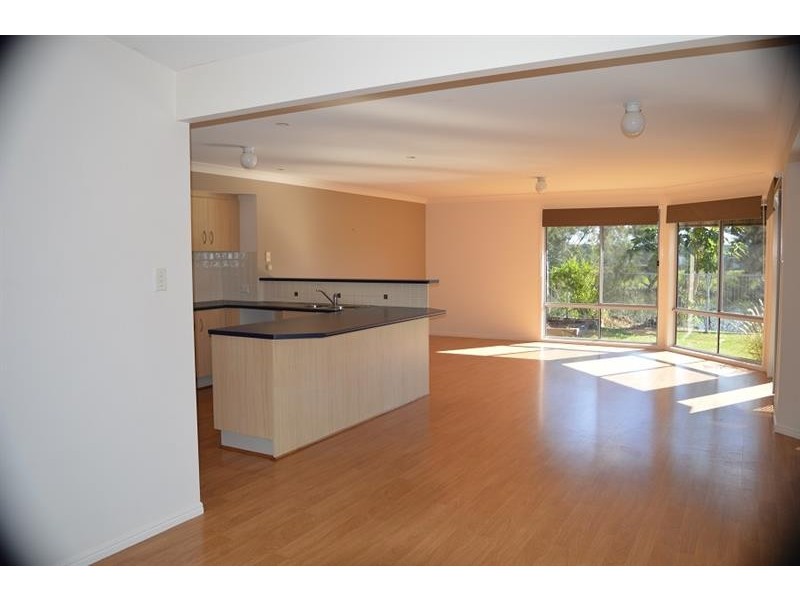 5 Newport Island Circuit, Yamba NSW 2464