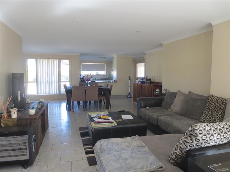 27 The Mainbrace -, Yamba NSW 2464