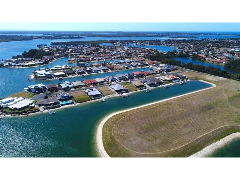 19 Taine Ct, Yamba NSW 2464