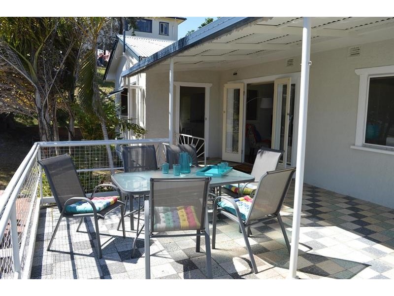 2 Harwood St, Yamba NSW 2464