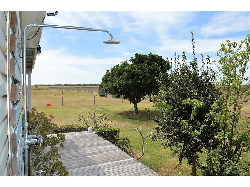 363 North Bank Rd, Palmers Island NSW 2463