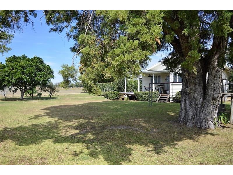 363 North Bank Rd, Palmers Island NSW 2463