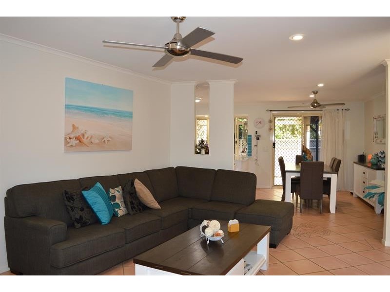 2/14 Conrad Cl, Iluka NSW 2466