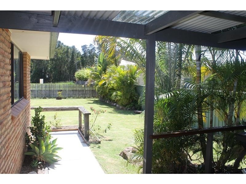 147 Yamba Rd, Yamba NSW 2464