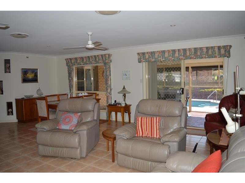 4 The Anchorage -, Yamba NSW 2464