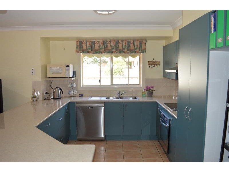 4 The Anchorage -, Yamba NSW 2464