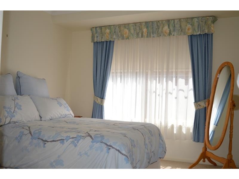 4 The Anchorage -, Yamba NSW 2464