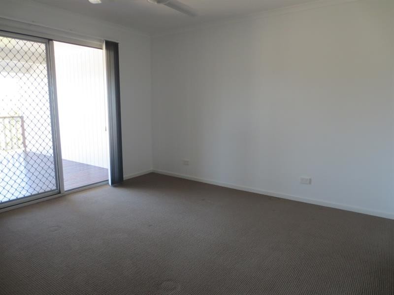 2/75 Park Ave, Yamba NSW 2464