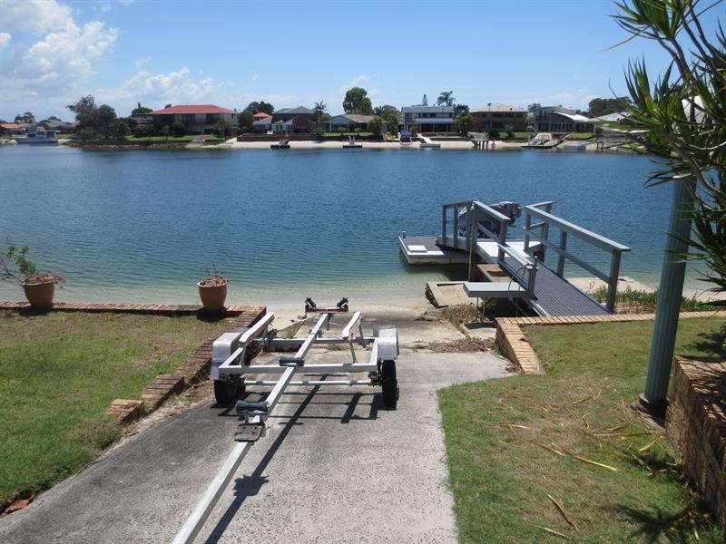 14 The Mainbrace -, Yamba NSW 2464