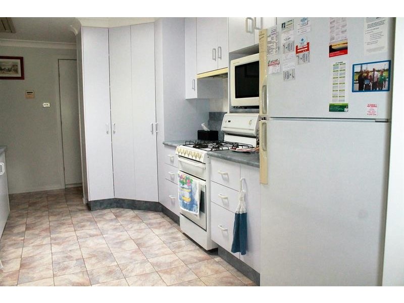 77 North Bank Rd, Palmers Island NSW 2463