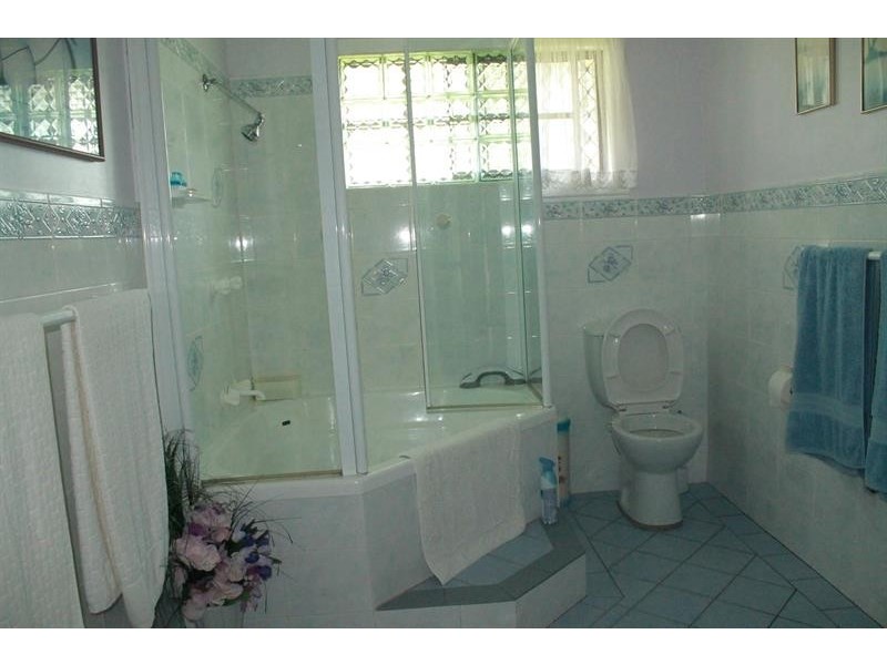 77 North Bank Rd, Palmers Island NSW 2463