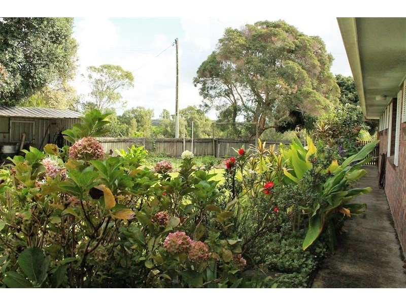 77 North Bank Rd, Palmers Island NSW 2463