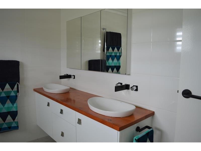 56 Coonawarra Ct, Yamba NSW 2464