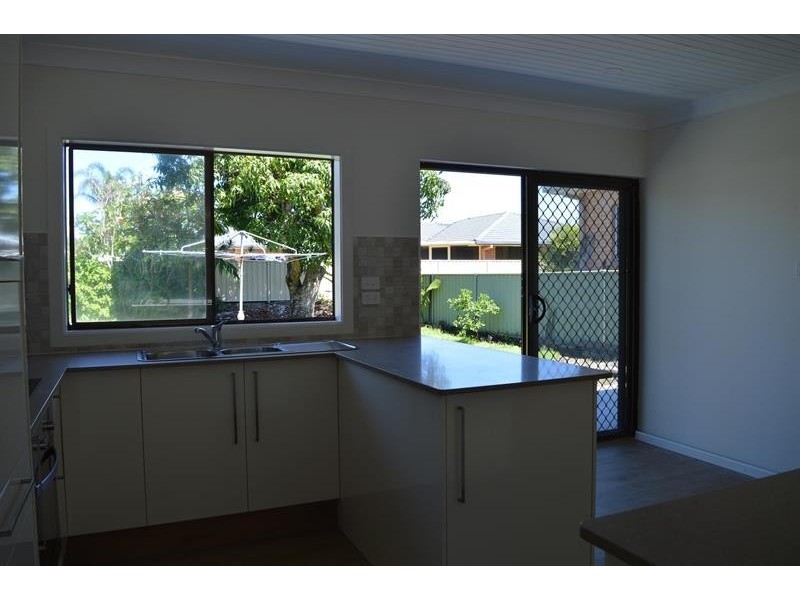 63 Shores Dr, Yamba NSW 2464