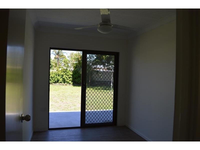 63 Shores Dr, Yamba NSW 2464