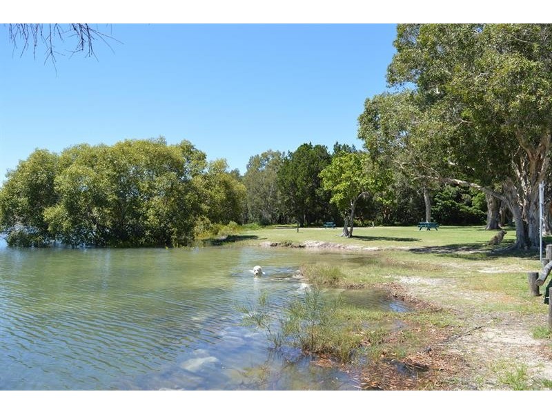 63 Shores Dr, Yamba NSW 2464