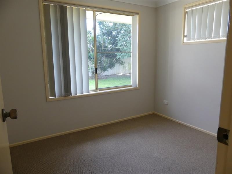 9 Heron Ct, Yamba NSW 2464