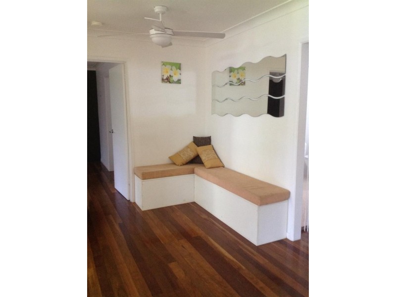 2 Yamba St, Palmers Island NSW 2463