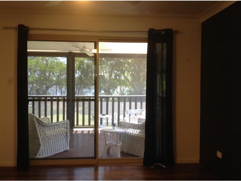 2 Yamba St, Palmers Island NSW 2463