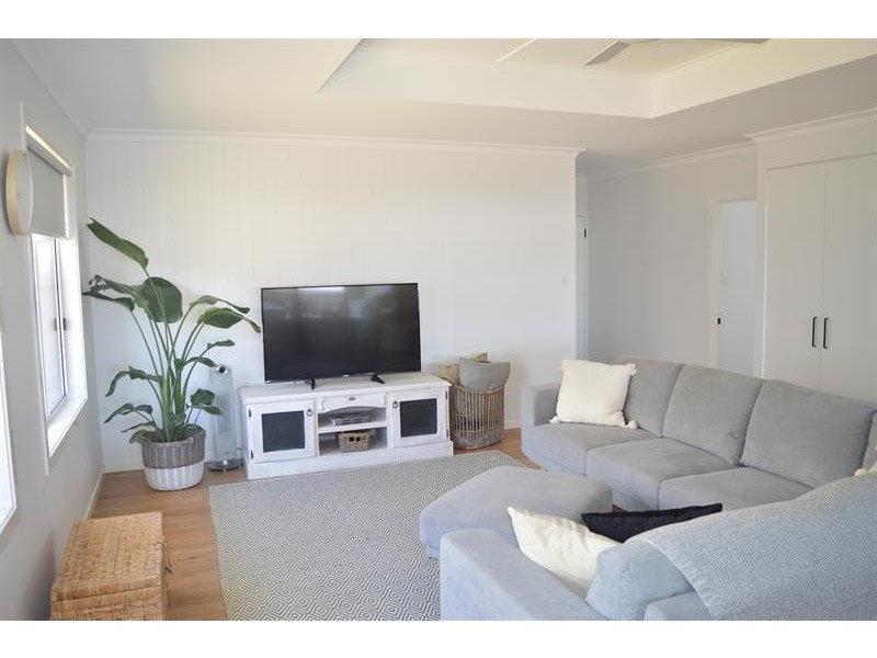 63 The Drive -, Yamba NSW 2464