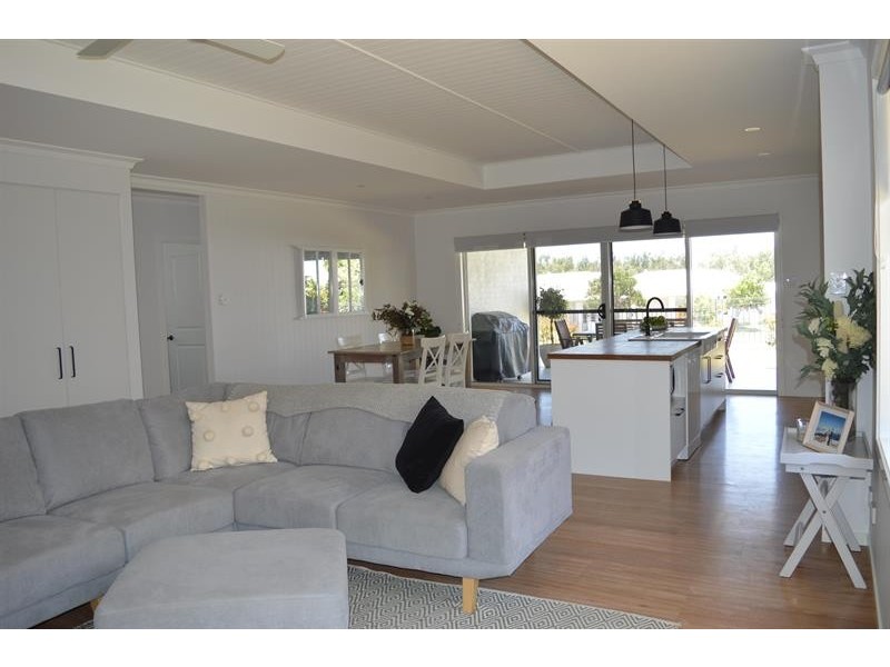 63 The Drive -, Yamba NSW 2464