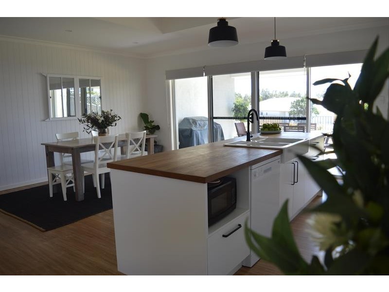 63 The Drive -, Yamba NSW 2464