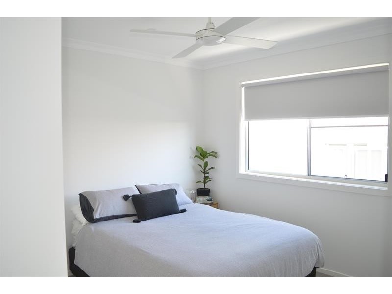 63 The Drive -, Yamba NSW 2464