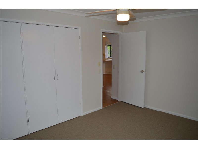2/6 Roseland Avenue, Yamba NSW 2464