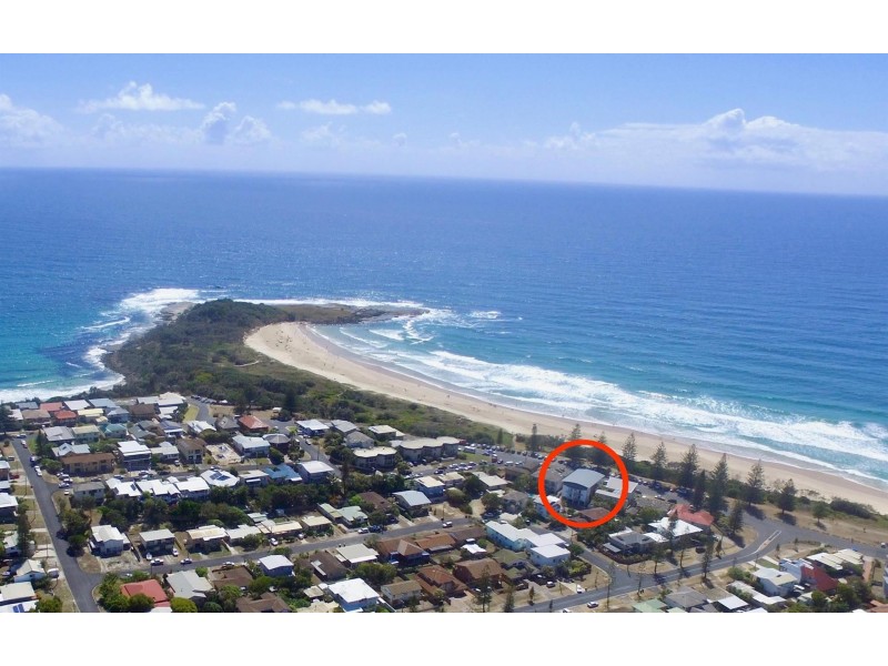 1/7 Pacific Pde, Yamba NSW 2464