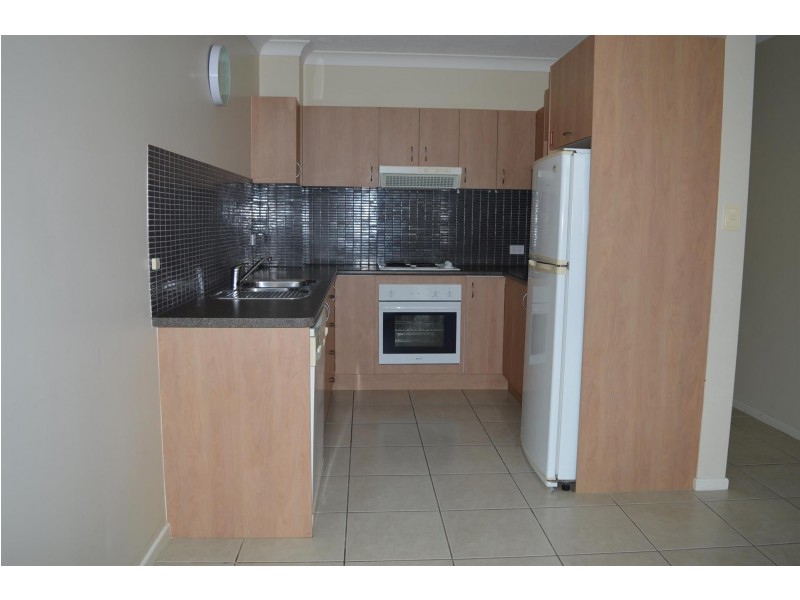 1/7 Pacific Pde, Yamba NSW 2464