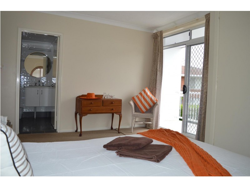 1/7 Pacific Pde, Yamba NSW 2464