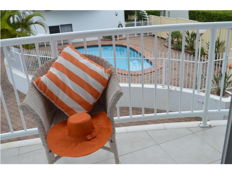 1/7 Pacific Pde, Yamba NSW 2464