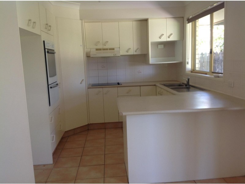 7 Plover Cl, Yamba NSW 2464