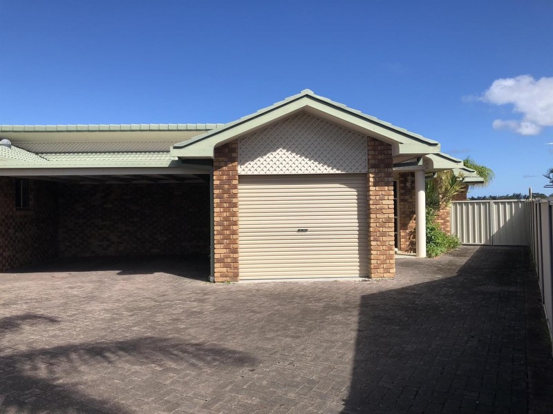 2/27 Westringia Place, Yamba NSW 2464