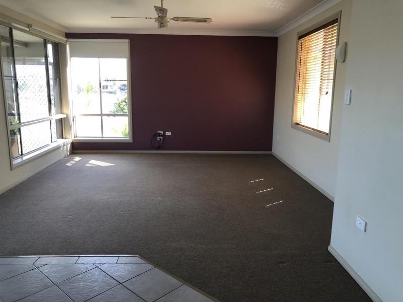 2/27 Westringia Place, Yamba NSW 2464