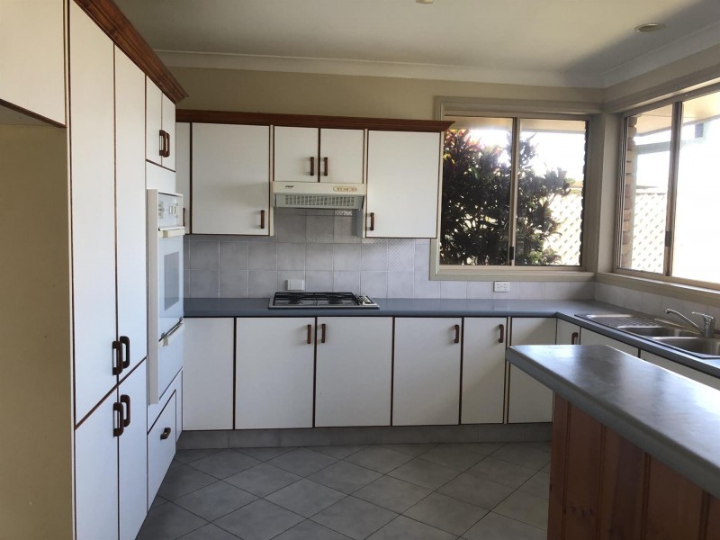 2/27 Westringia Place, Yamba NSW 2464