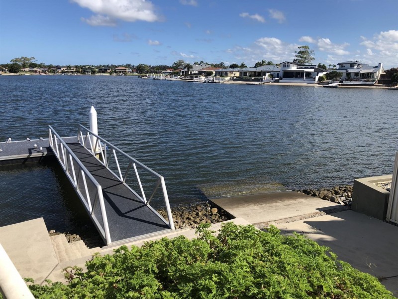 2/27 Westringia Place, Yamba NSW 2464